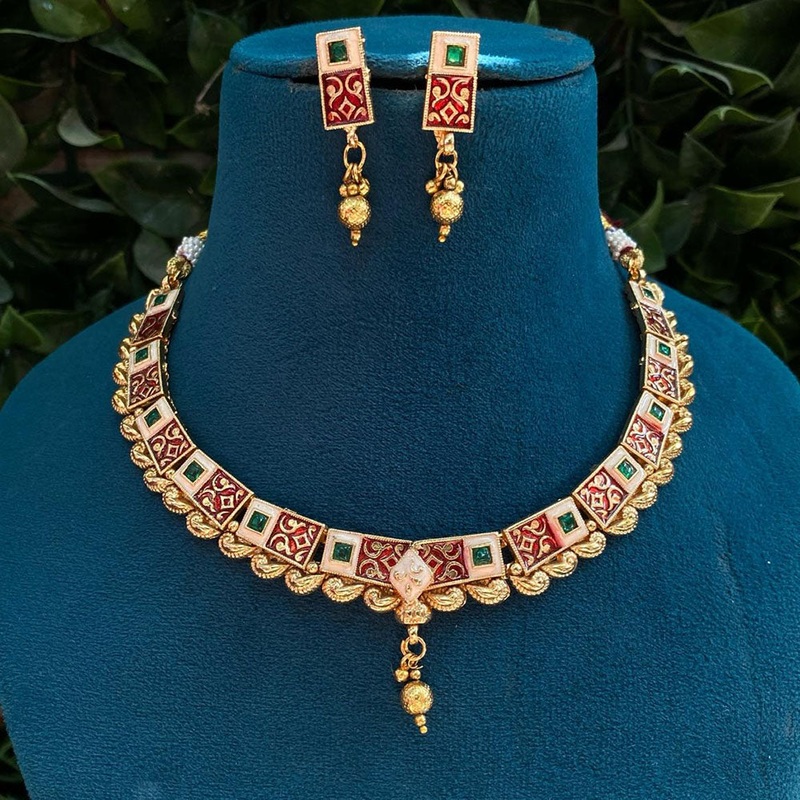 Royal Kundan Jewellery Gold Plated Pota Stone And Meenakari Necklace Set
