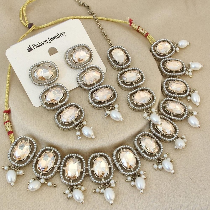 FS Collection Gold Plated Crystal Stone And Beads Necklace Set