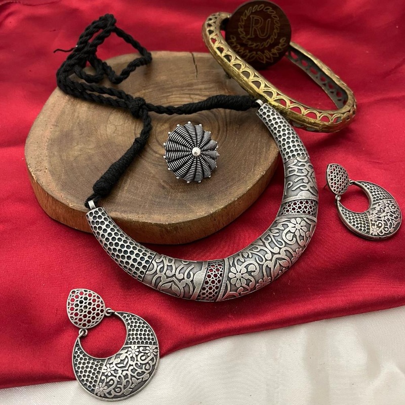 FS Collection Oxidised Plated Necklace Set