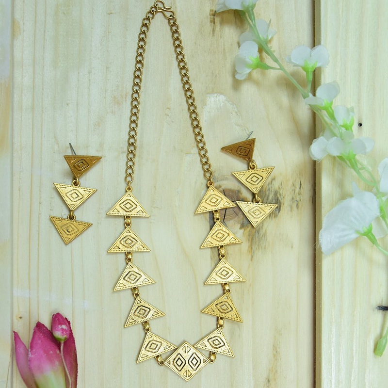 Wearhouse Fashion Gold Plated Necklace Set