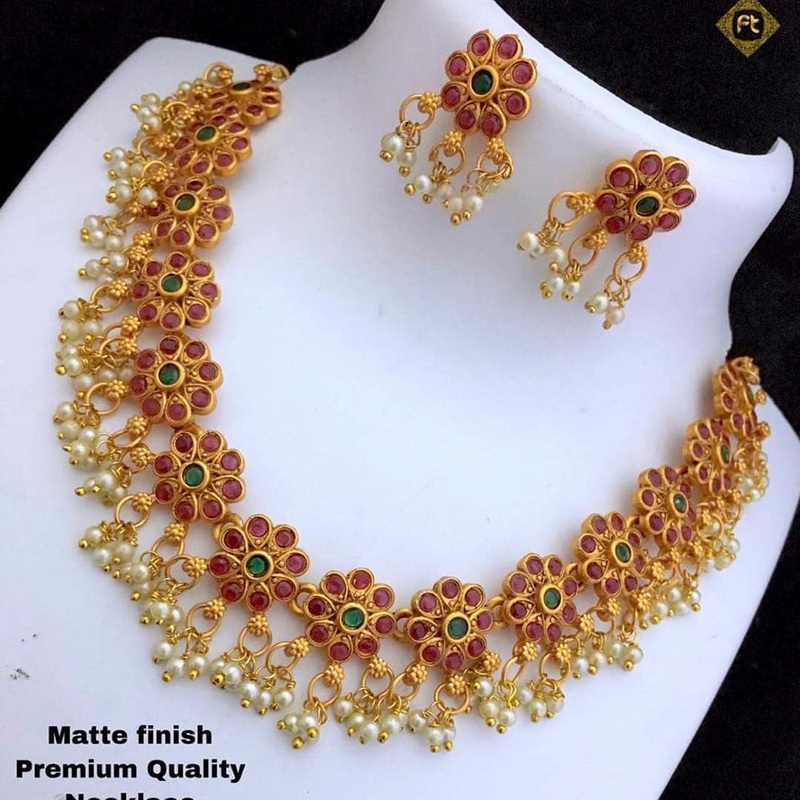 Sai Fashion Matte Finish Pota Stone Pearl Necklace Set