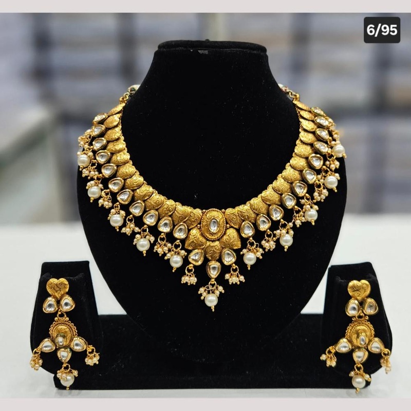 Rajwadi Collection Gold Plated Kundan And Pearl Necklace Set