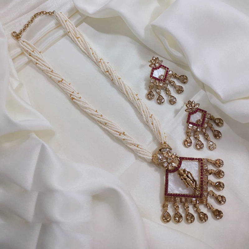 Lucentarts Jewellery Gold Plated Crystal Stone And Pearls Long Necklace Set