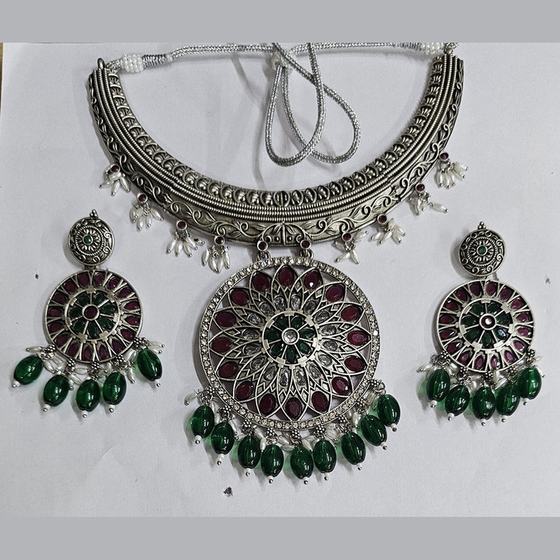 Wearhouse Fashion Oxidised Plated Pota Stone And Beads Necklace Set