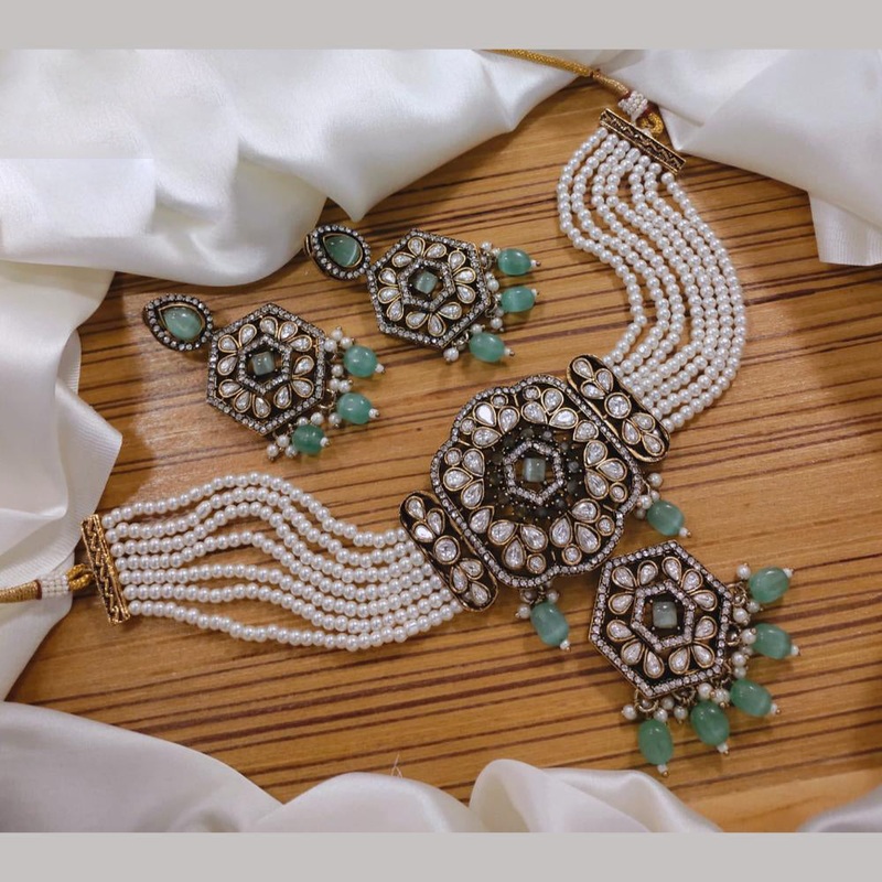 Lucentarts Jewellery Crystal Stone And Beads Choker Necklace Set