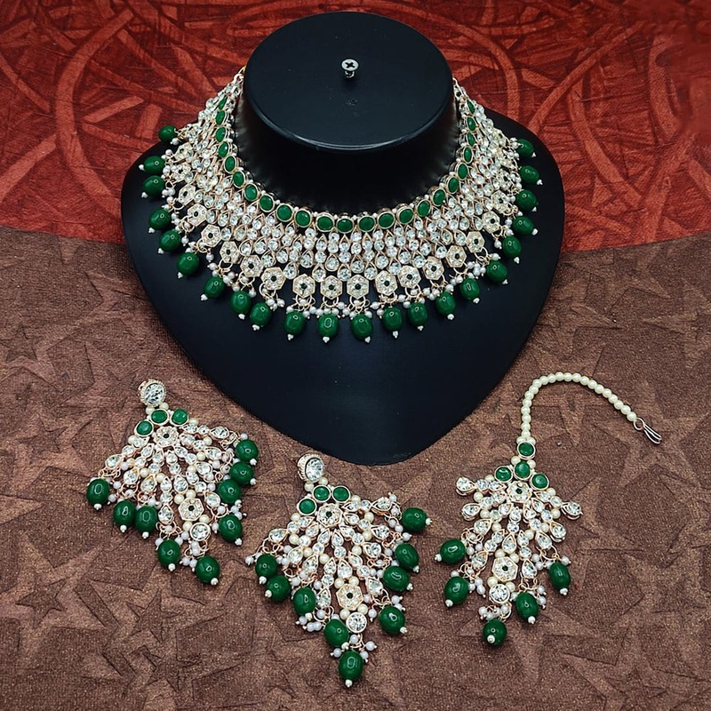 Lucentarts Jewellery Gold Plated Austrian Stone And Beads Necklace Set