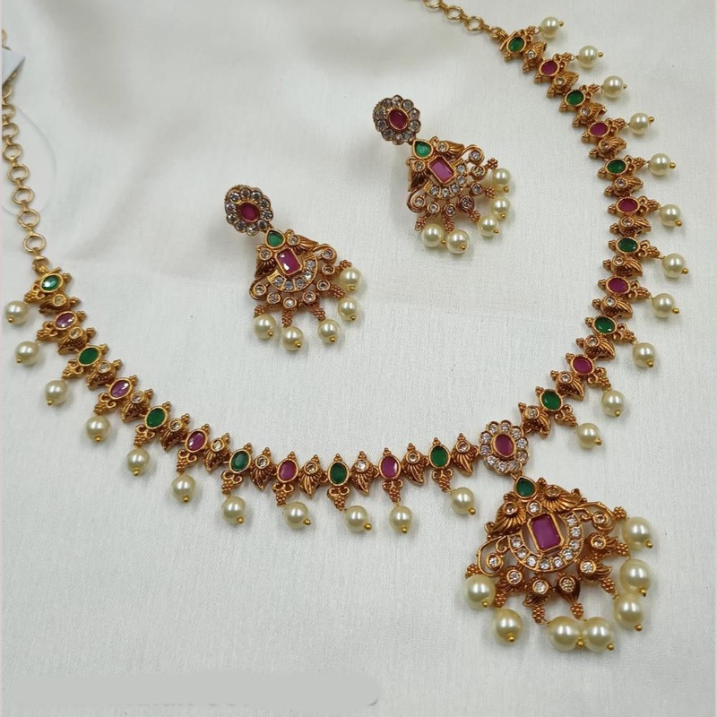 NAFJ Gold Plated Austrian Stone And Pearl Necklace Set