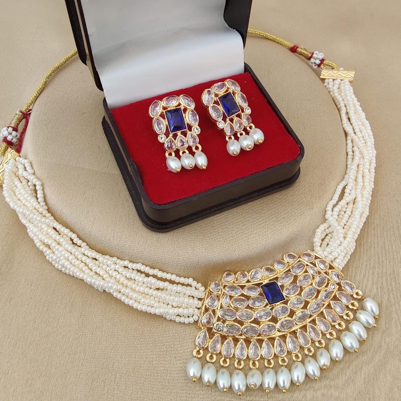 FS Collection Glamorous Gold Plated Necklace Set with Crystals & Pearls